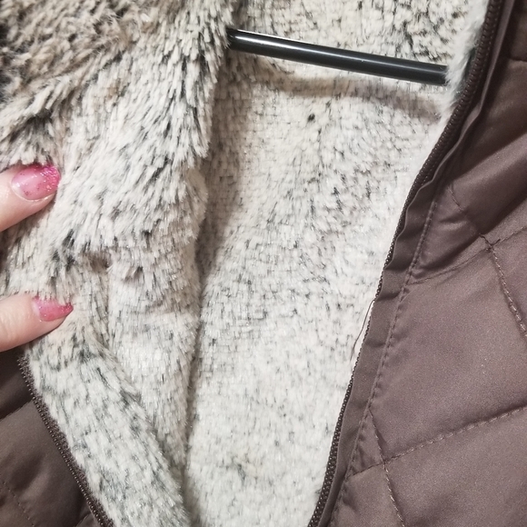 Fuzzy Vest - Picture 2 of 5